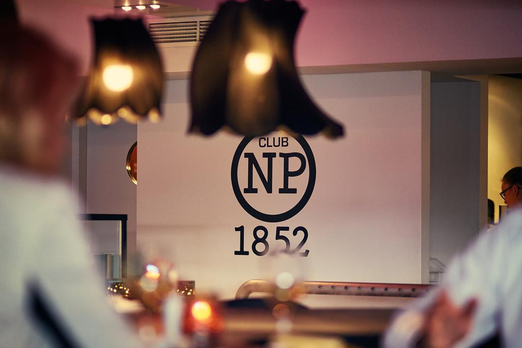 Hampshire Hotel - Newport 赫伊曾 外观 照片